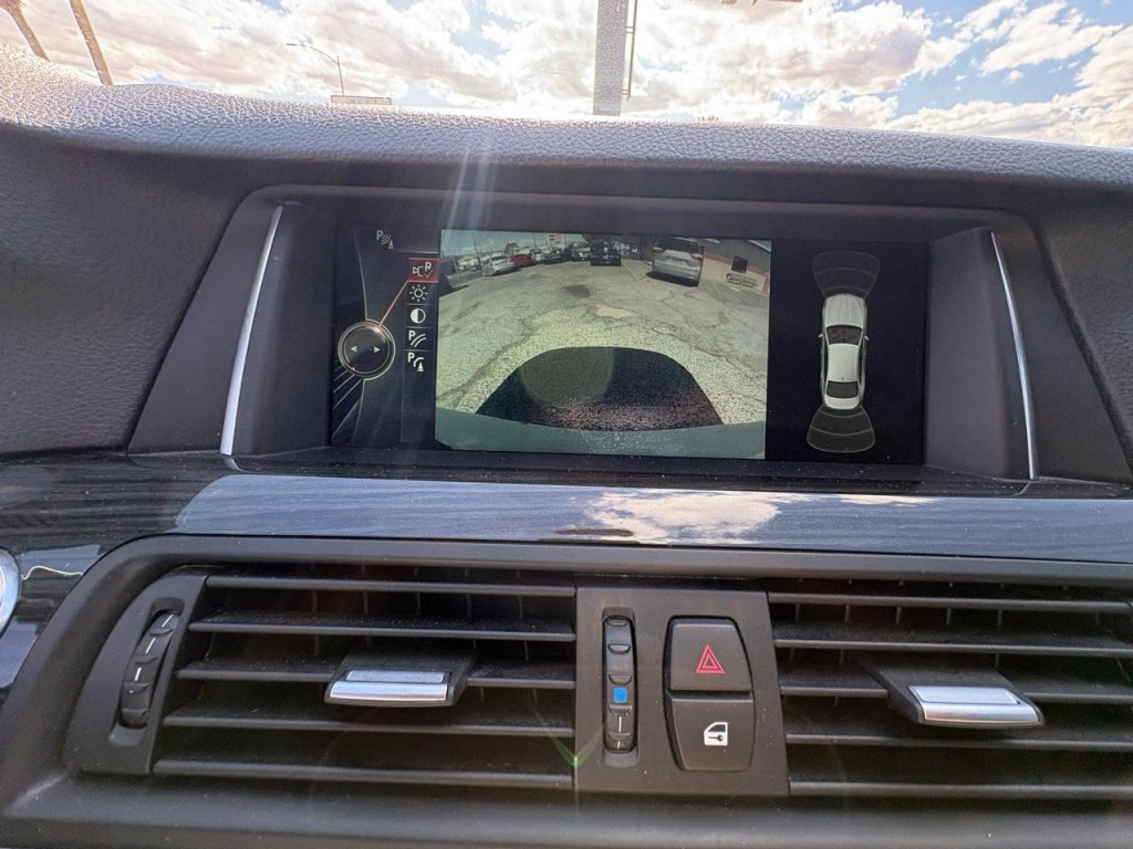 2014 BMW 5 Series Image 15