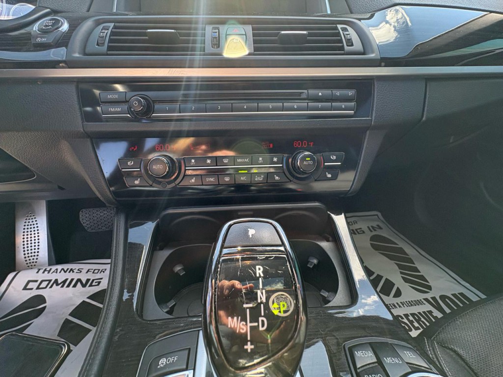 2014 BMW 5 Series Image 21