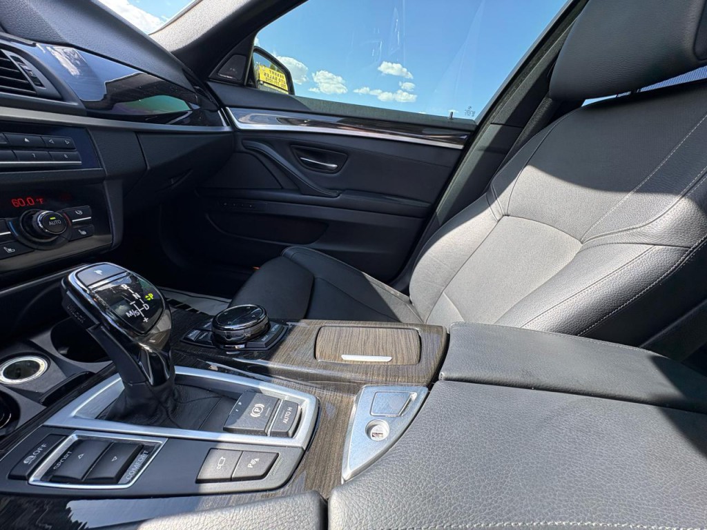 2014 BMW 5 Series Image 22