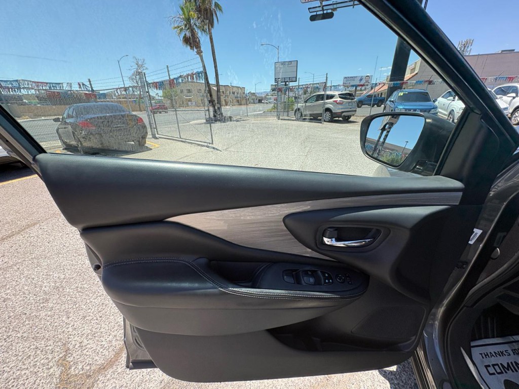 2018 Nissan Murano Image 10
