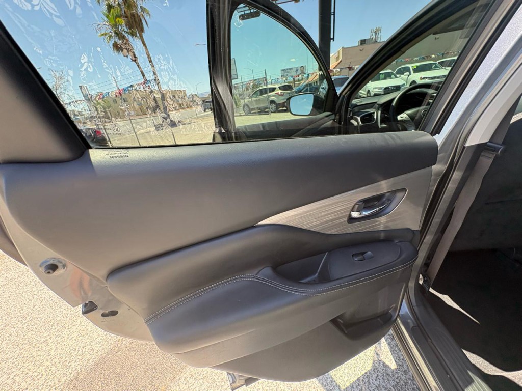 2018 Nissan Murano Image 22