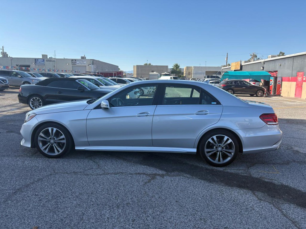 2016 Mercedes-Benz E-Class Image 3