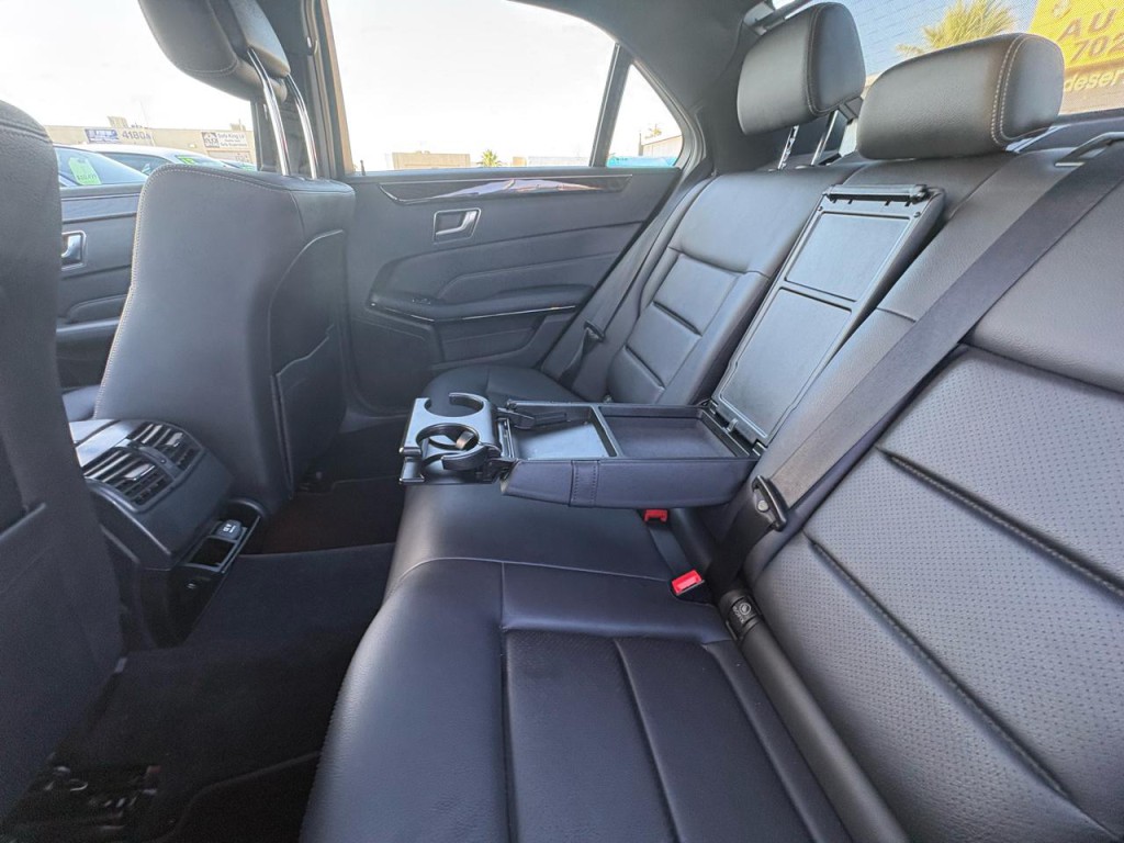 2016 Mercedes-Benz E-Class Image 23