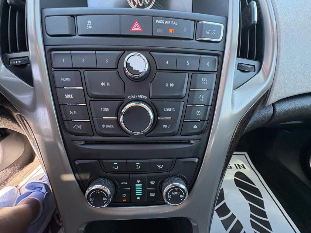2013 Buick Verano Image 17