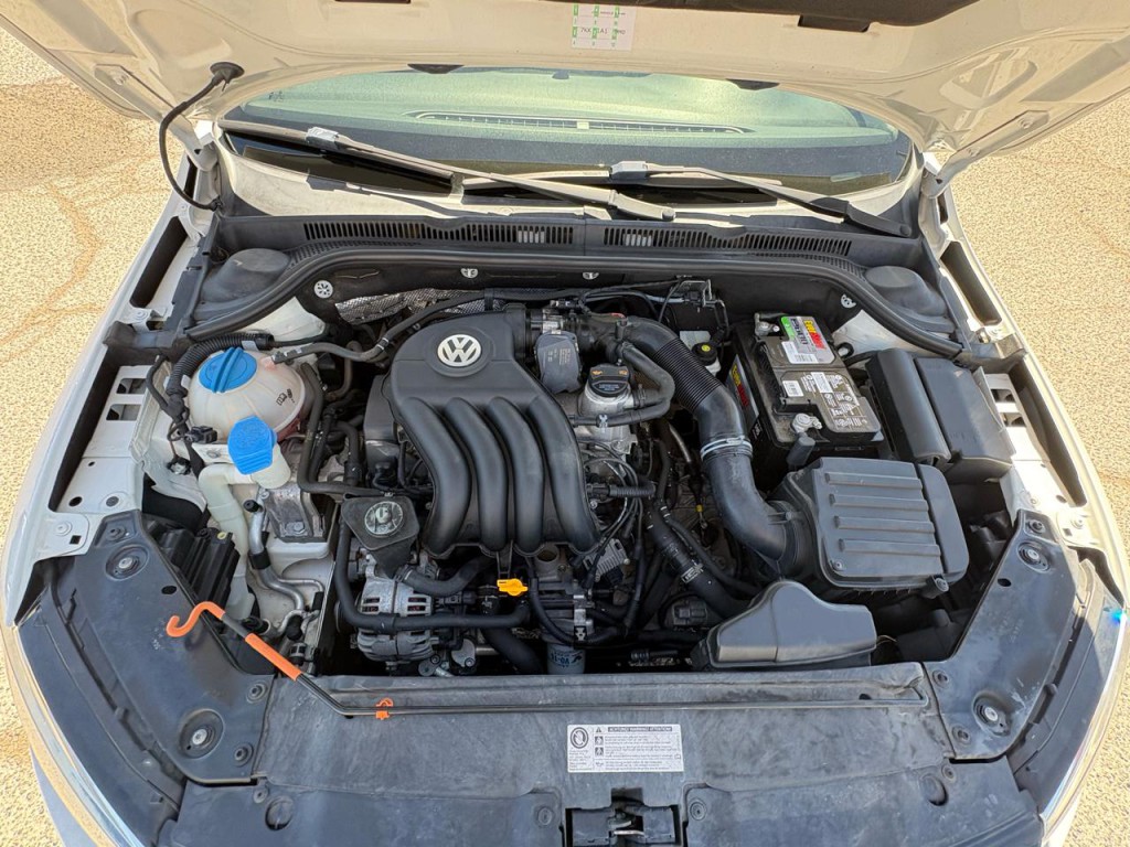 2011 Volkswagen Jetta Image 22