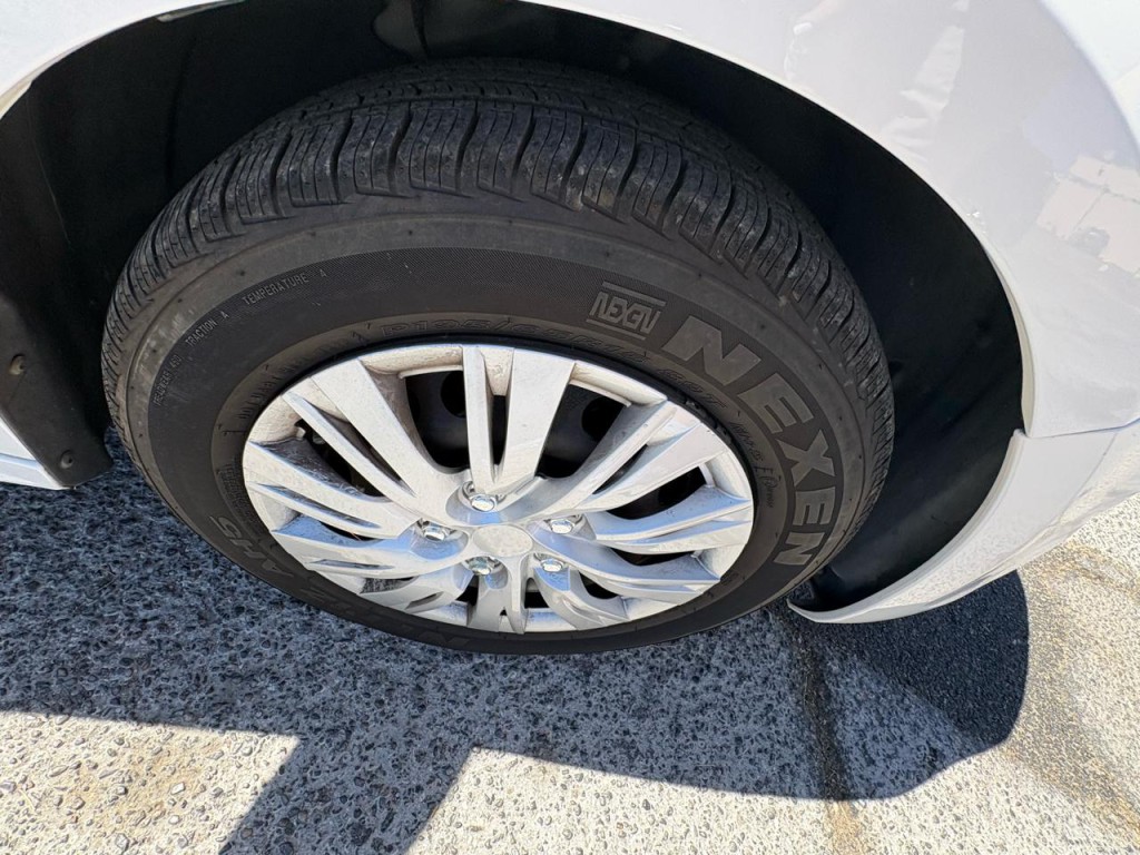 2011 Volkswagen Jetta Image 25