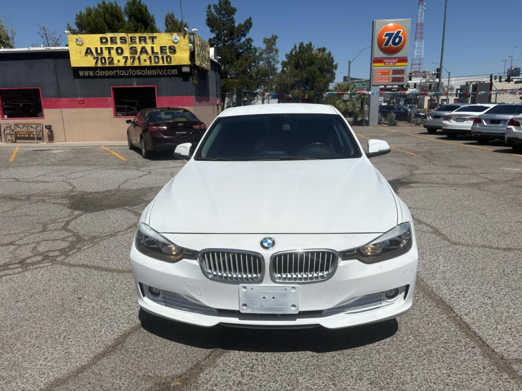 2014 BMW 3 Series Image 9