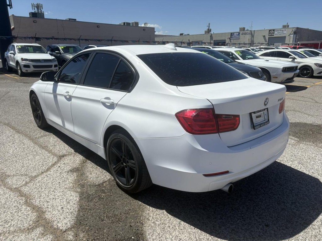 2014 BMW 3 Series Image 5