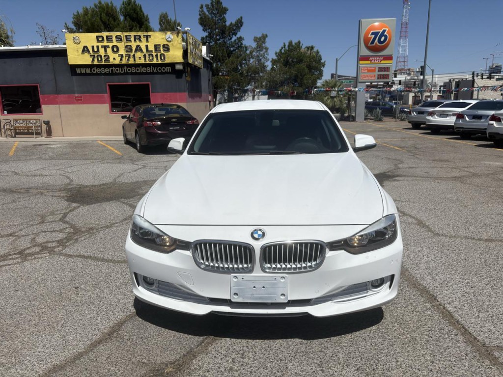 2014 BMW 3 Series Image 10