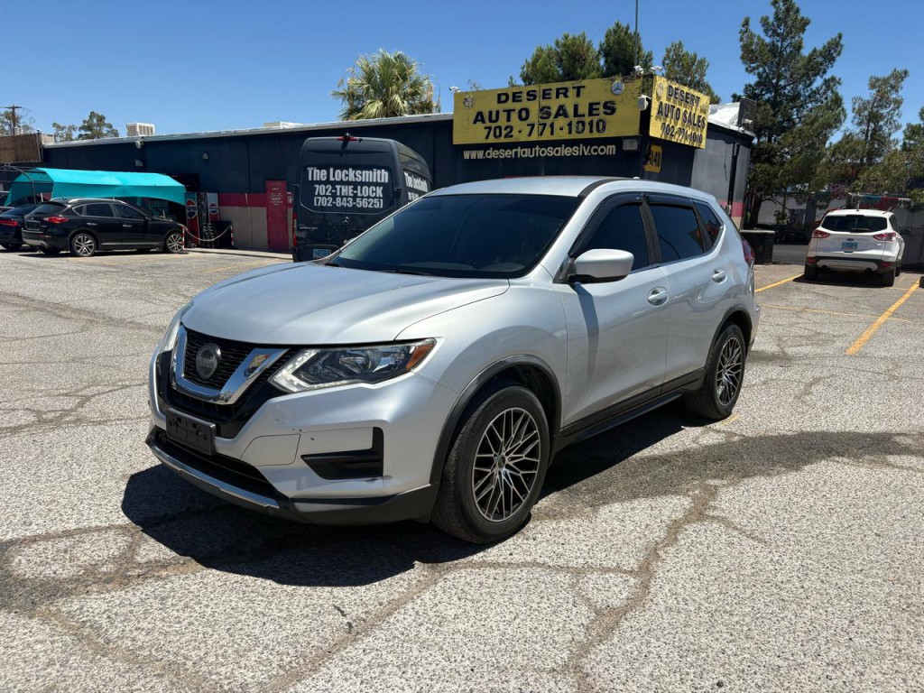 2018 Nissan Rogue Image 2