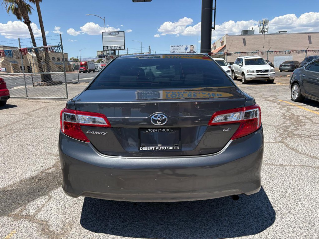 2013 Toyota Camry Image 4
