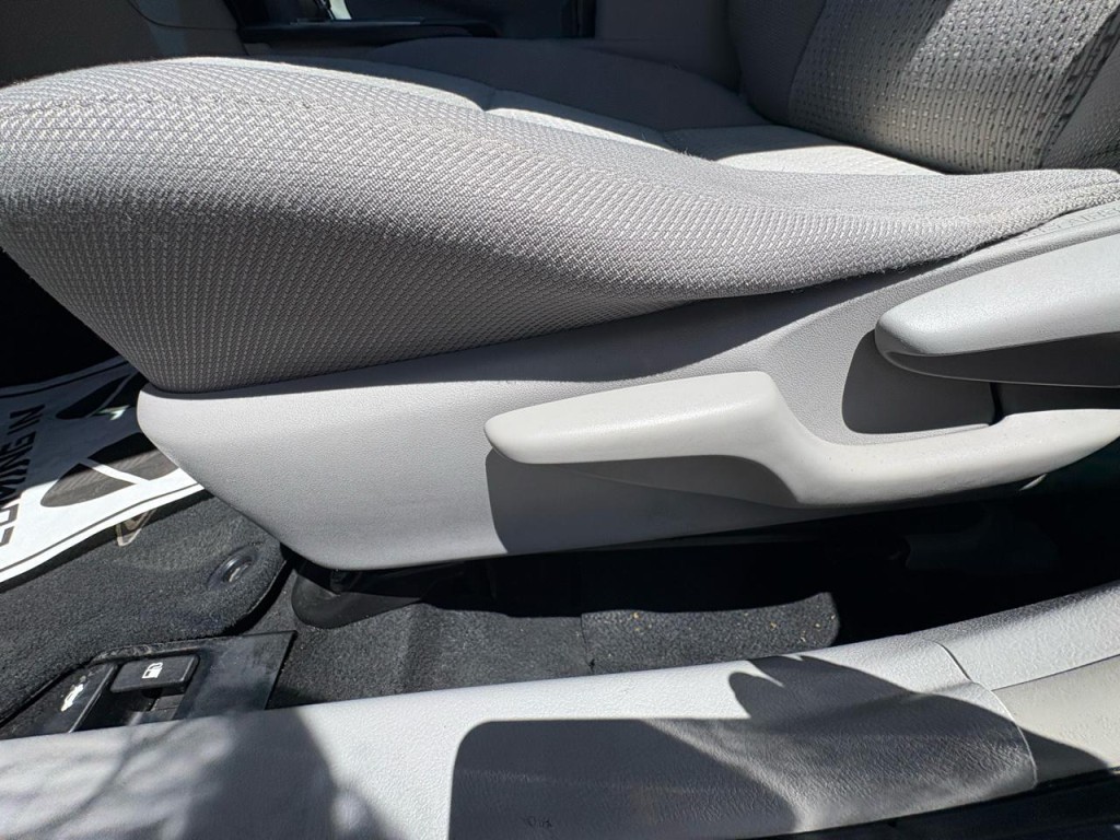 2013 Toyota Camry Image 10