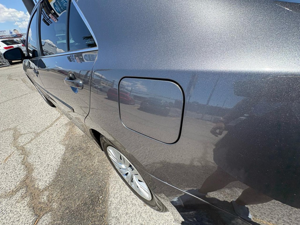2013 Toyota Camry Image 24