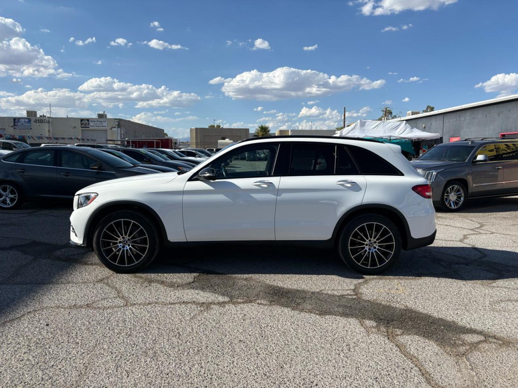 2018 Mercedes-Benz GLC-Class Image 2