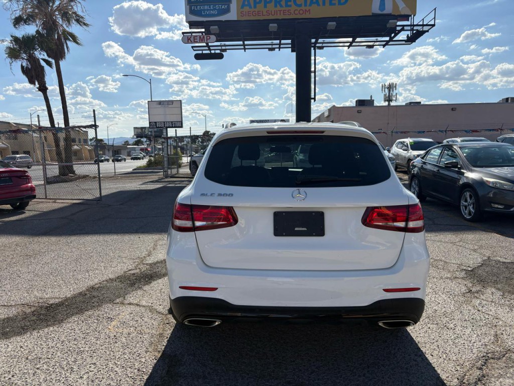 2018 Mercedes-Benz GLC-Class Image 4