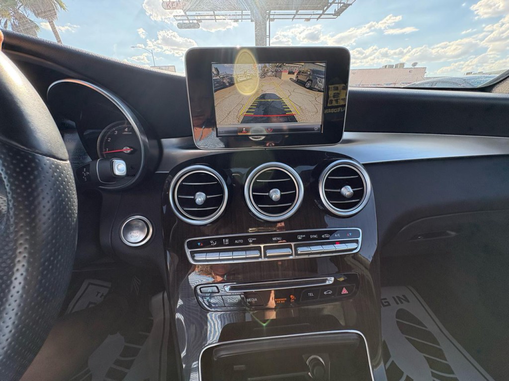 2018 Mercedes-Benz GLC-Class Image 16