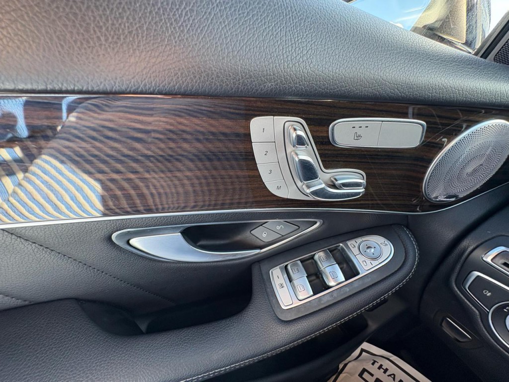 2018 Mercedes-Benz GLC-Class Image 26
