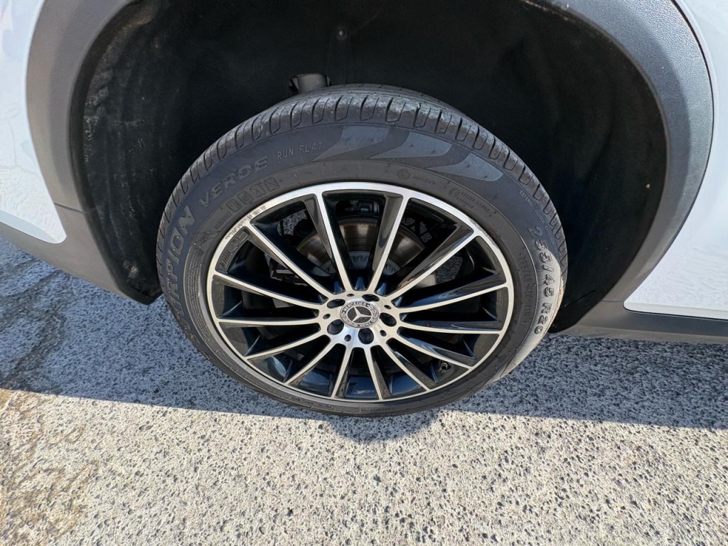 2018 Mercedes-Benz GLC-Class Image 37
