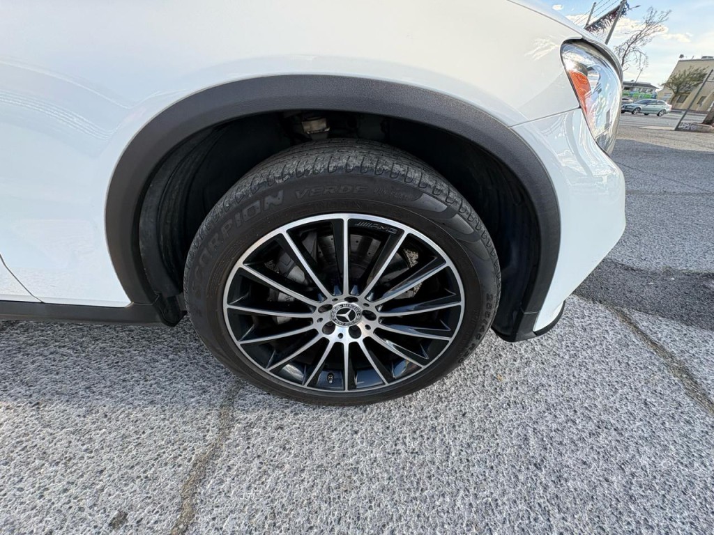 2018 Mercedes-Benz GLC-Class Image 38