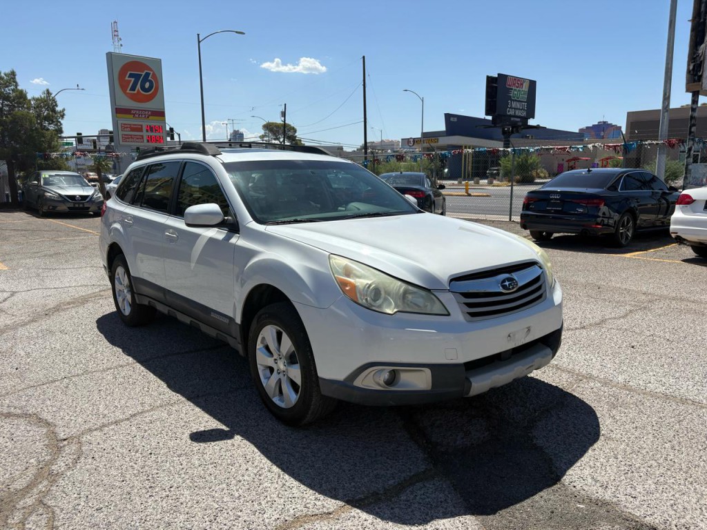 2011 Subaru Outback Image 7