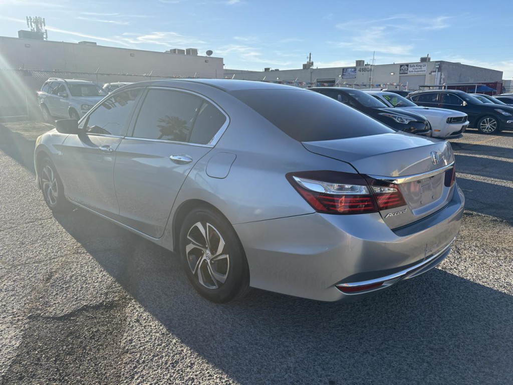 2016 Honda Accord Image 3