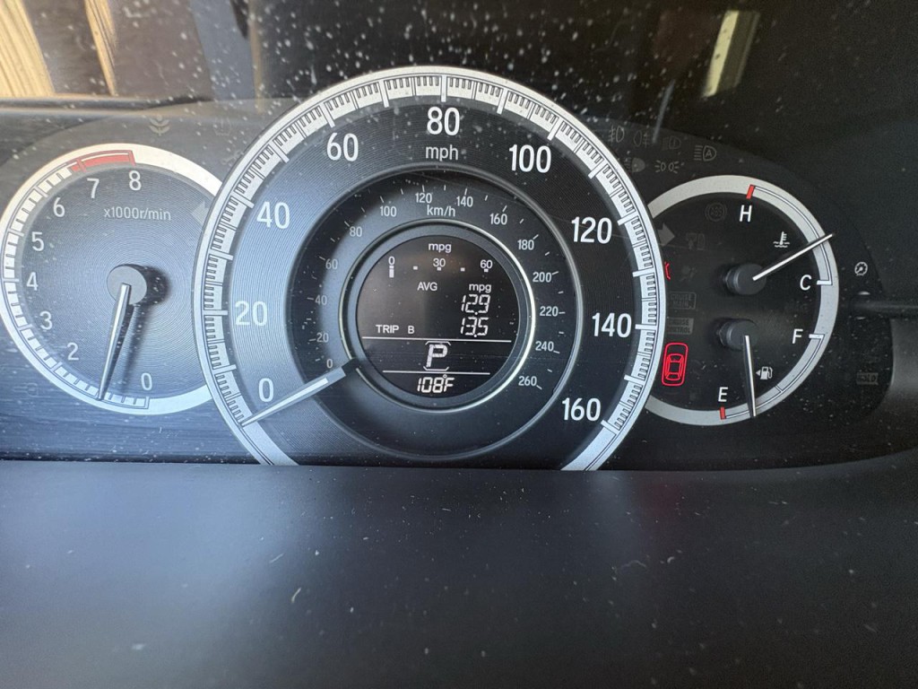 2016 Honda Accord Image 11