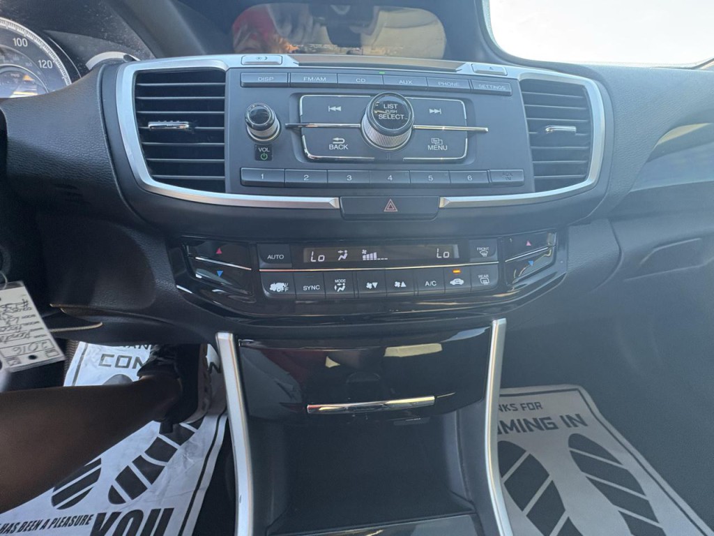 2016 Honda Accord Image 14