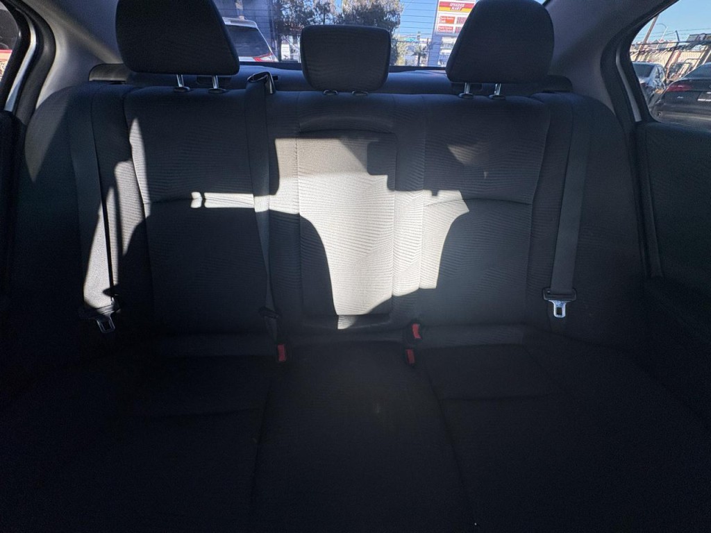2016 Honda Accord Image 17