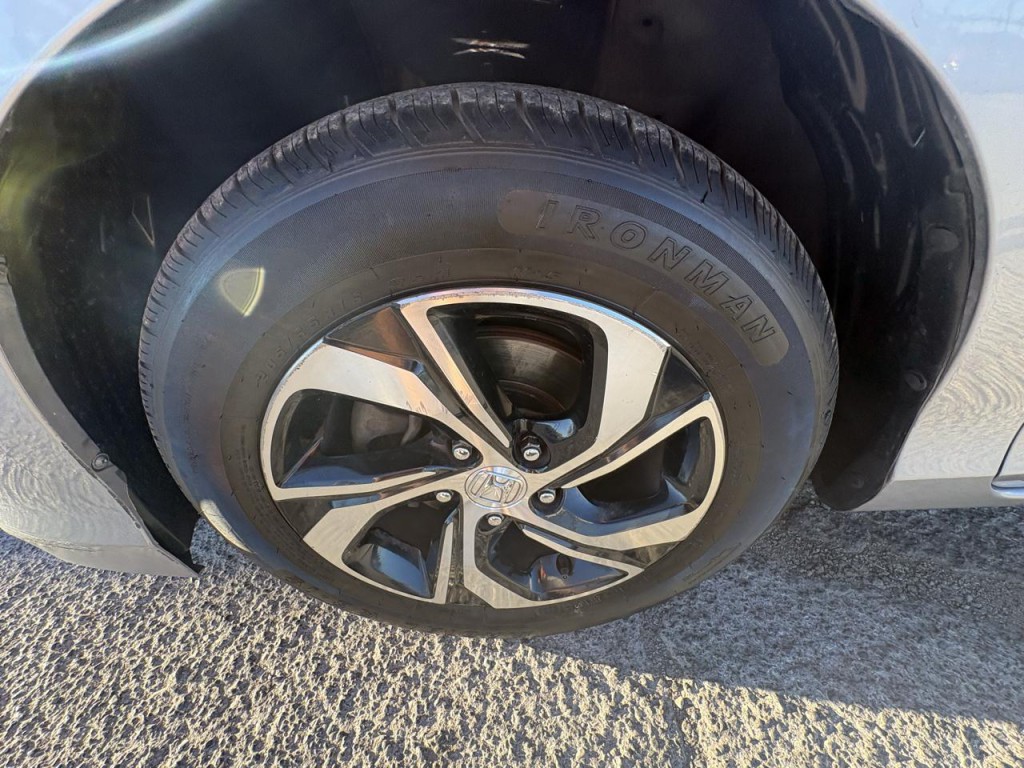 2016 Honda Accord Image 21