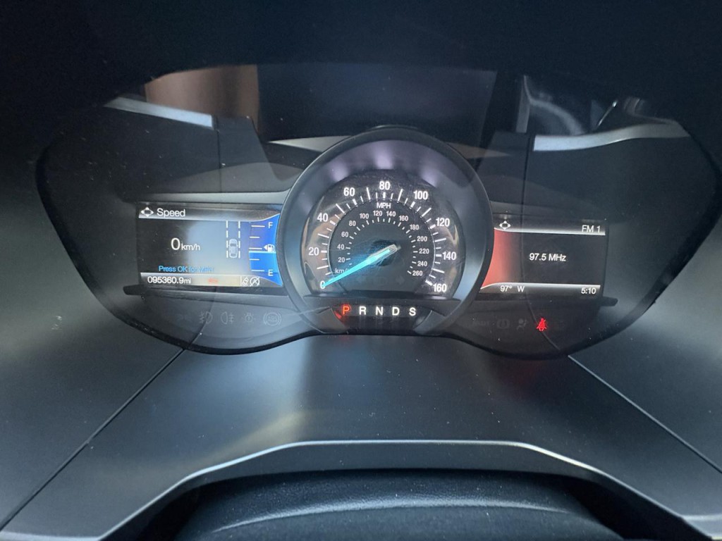 2020 Ford Edge Image 12