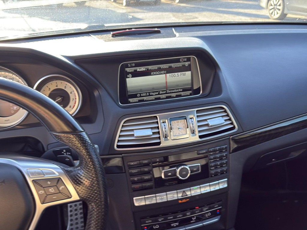 2015 Mercedes-Benz E-Class Image 15