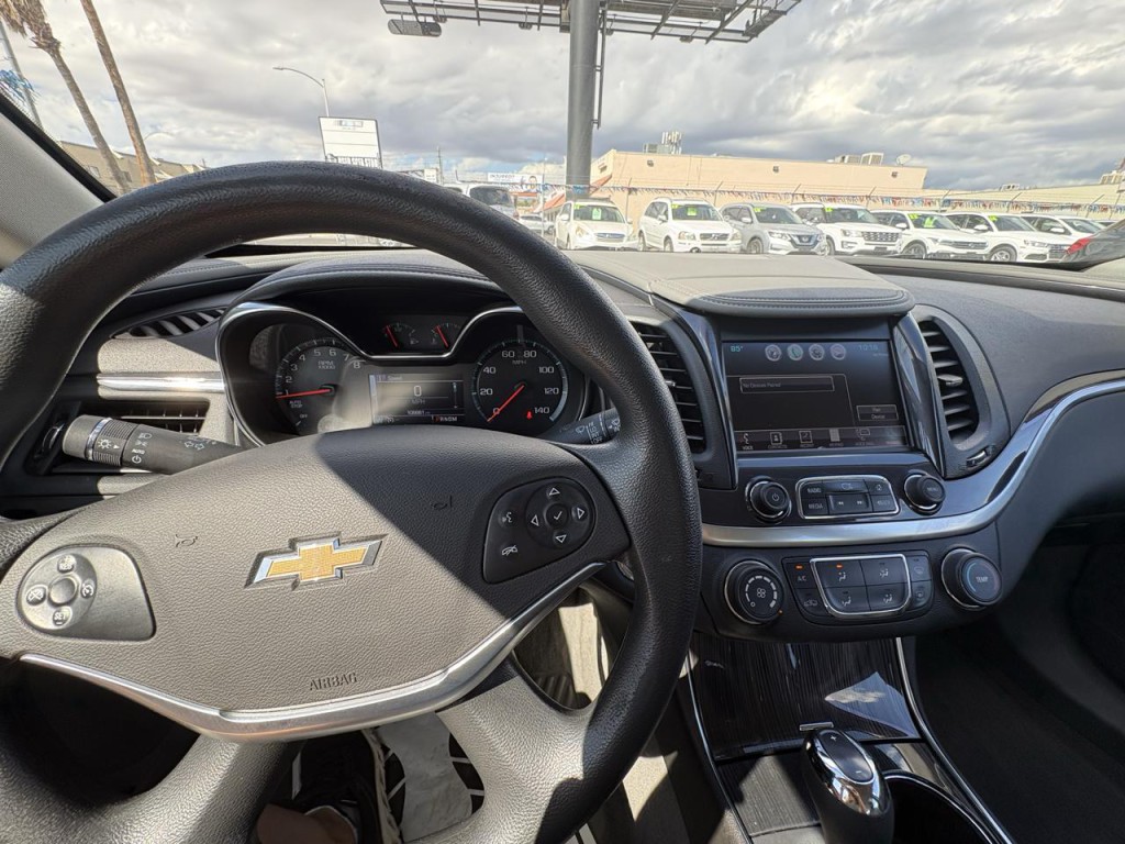 2018 Chevrolet Impala Image 12