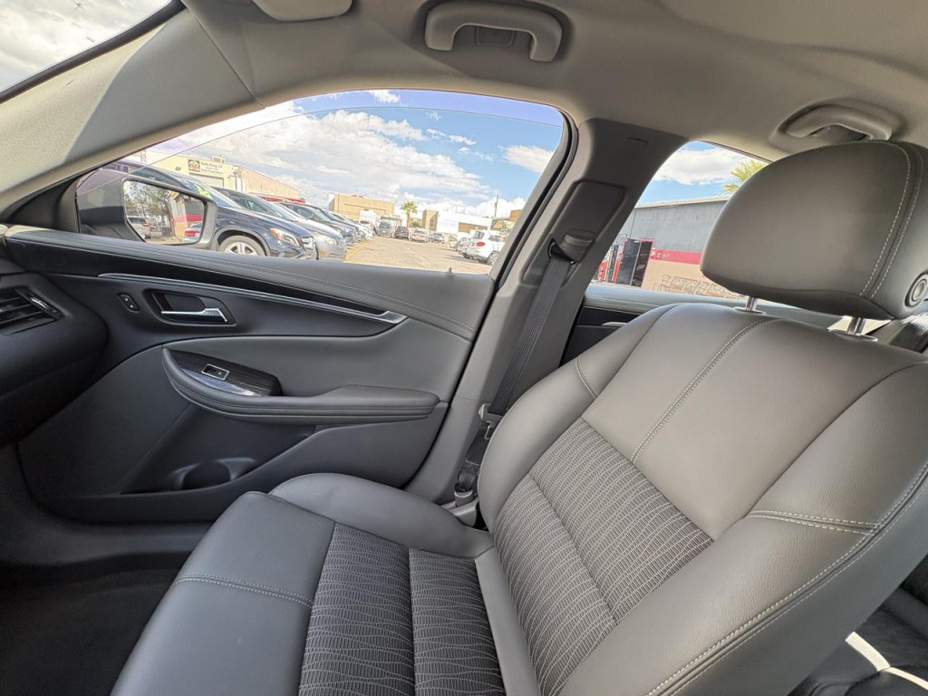 2018 Chevrolet Impala Image 19