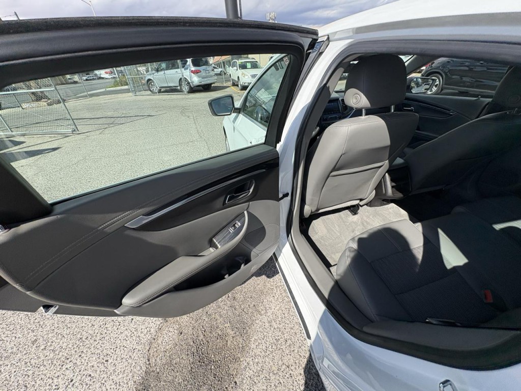 2018 Chevrolet Impala Image 21