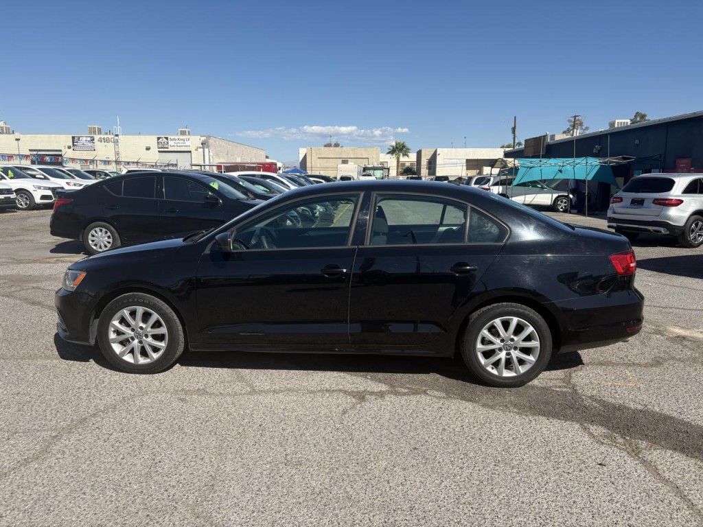 2015 Volkswagen Jetta Image 2