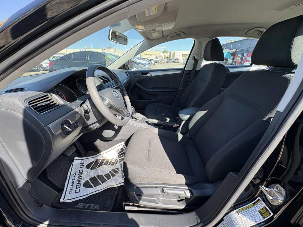 2015 Volkswagen Jetta Image 10