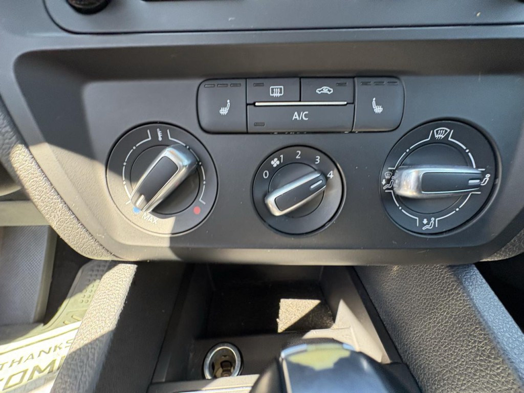 2015 Volkswagen Jetta Image 14