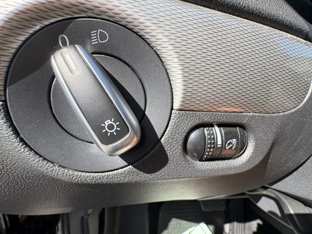2015 Volkswagen Jetta Image 21