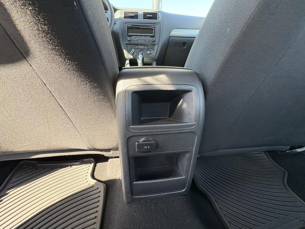 2015 Volkswagen Jetta Image 26