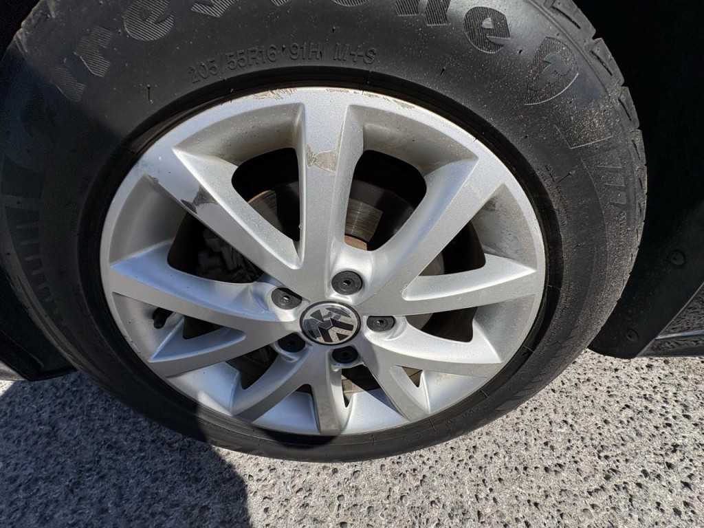 2015 Volkswagen Jetta Image 30