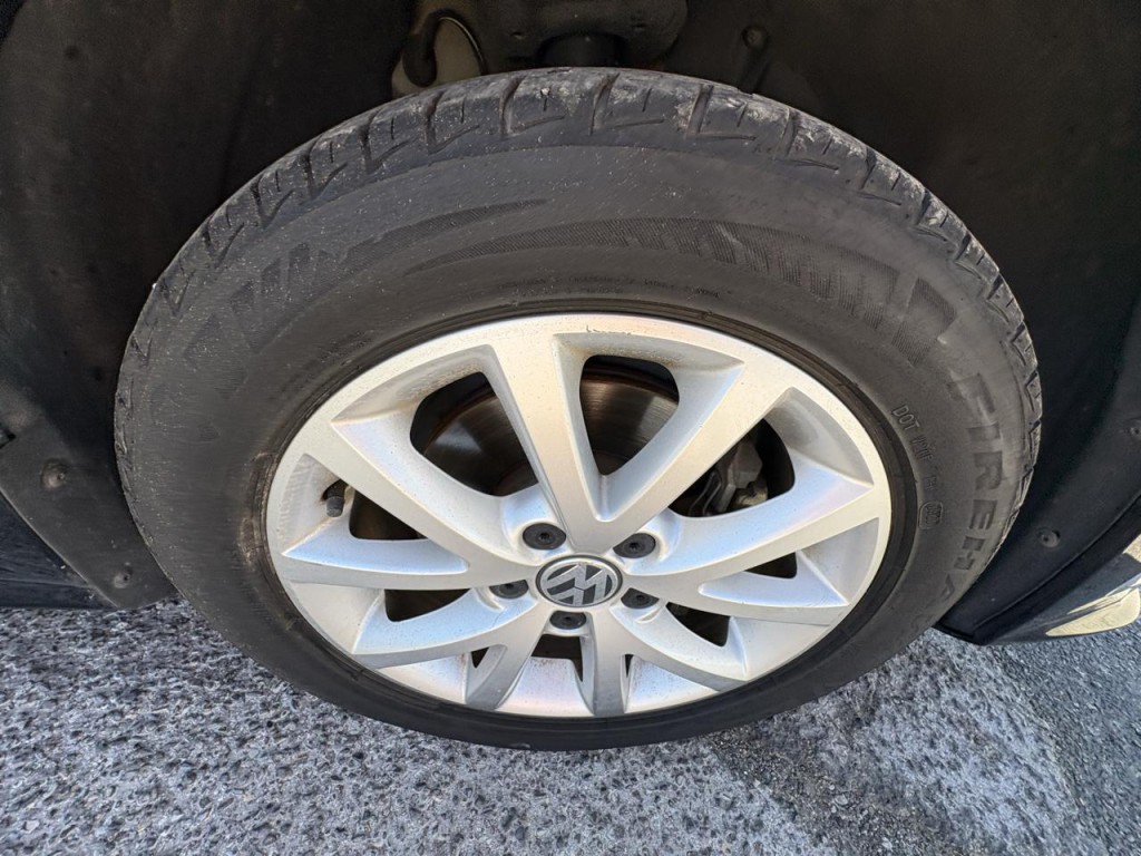 2015 Volkswagen Jetta Image 33