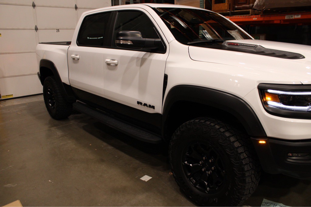 2022 RAM 1500 Image 3