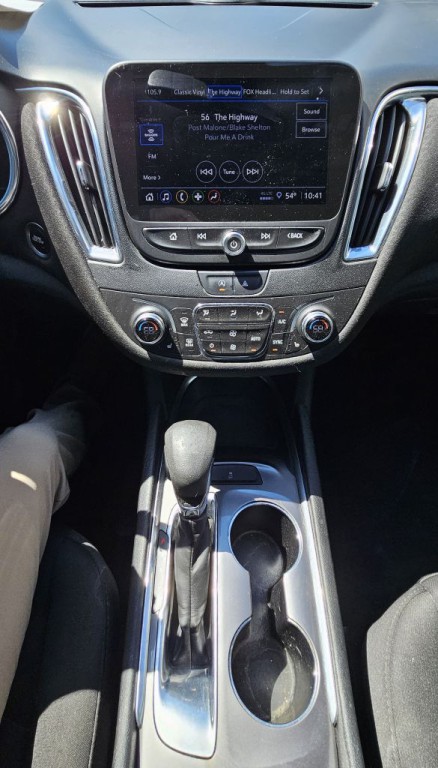 2021 Chevrolet Malibu Image 12