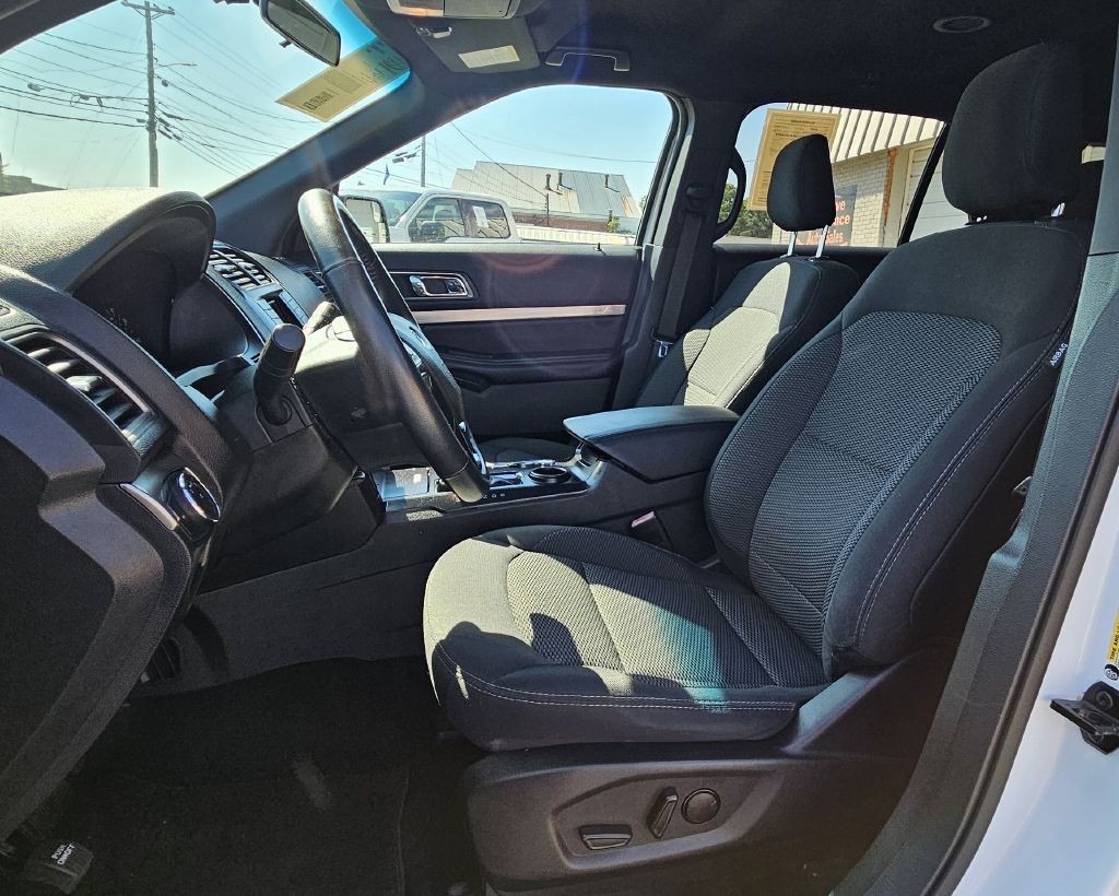 2019 Ford Explorer Image 9