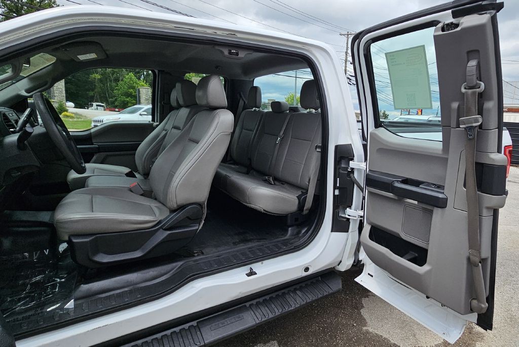 2015 Ford F-150 Image 13