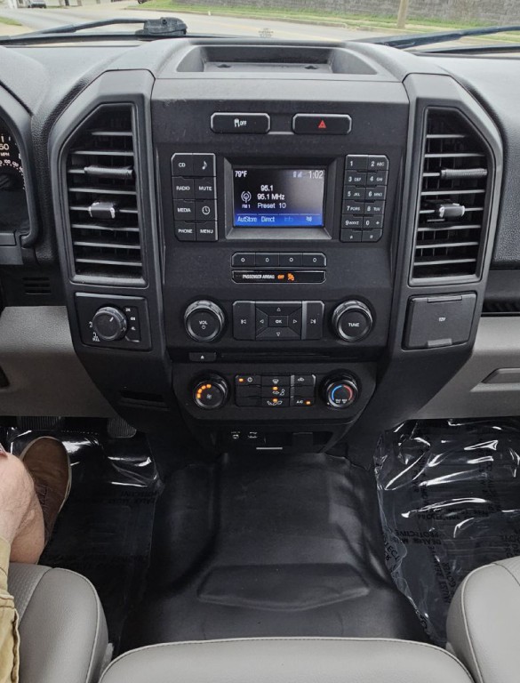 2015 Ford F-150 Image 17