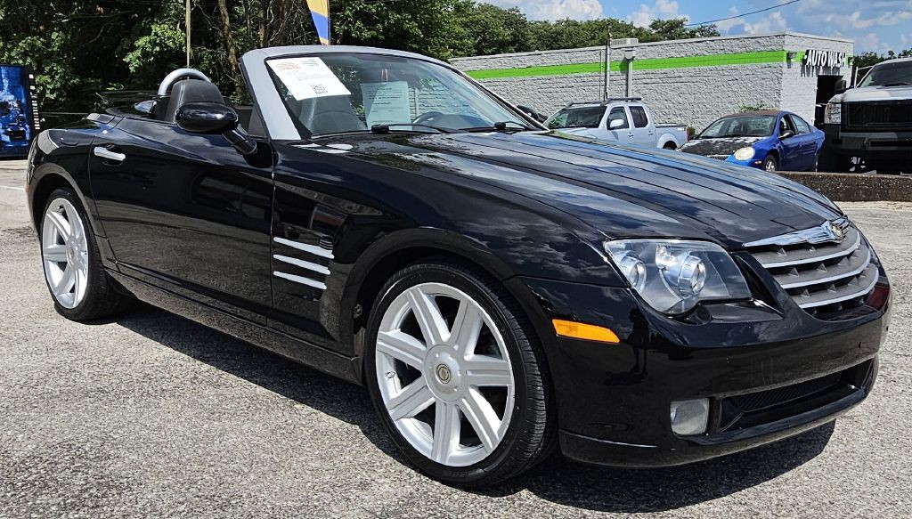 2008 Chrysler Crossfire Image 2