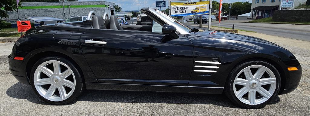 2008 Chrysler Crossfire Image 9