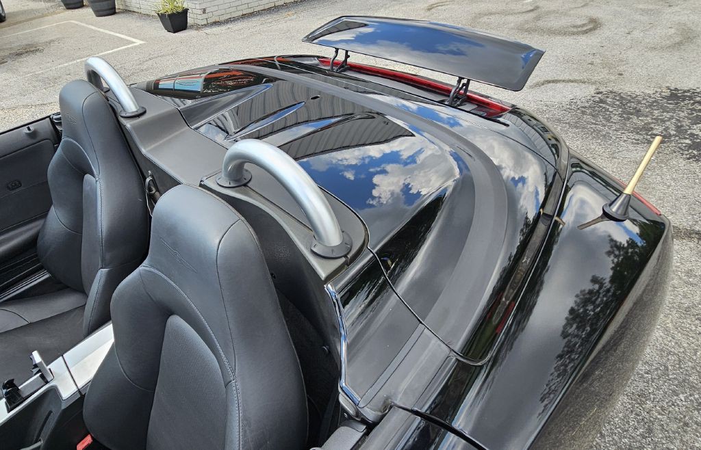 2008 Chrysler Crossfire Image 11
