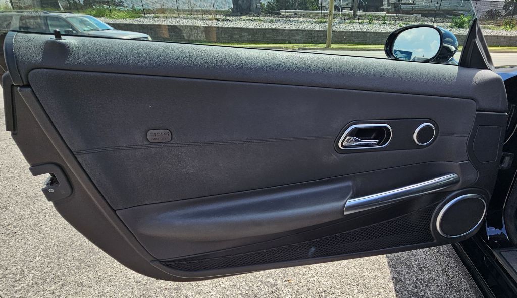 2008 Chrysler Crossfire Image 12
